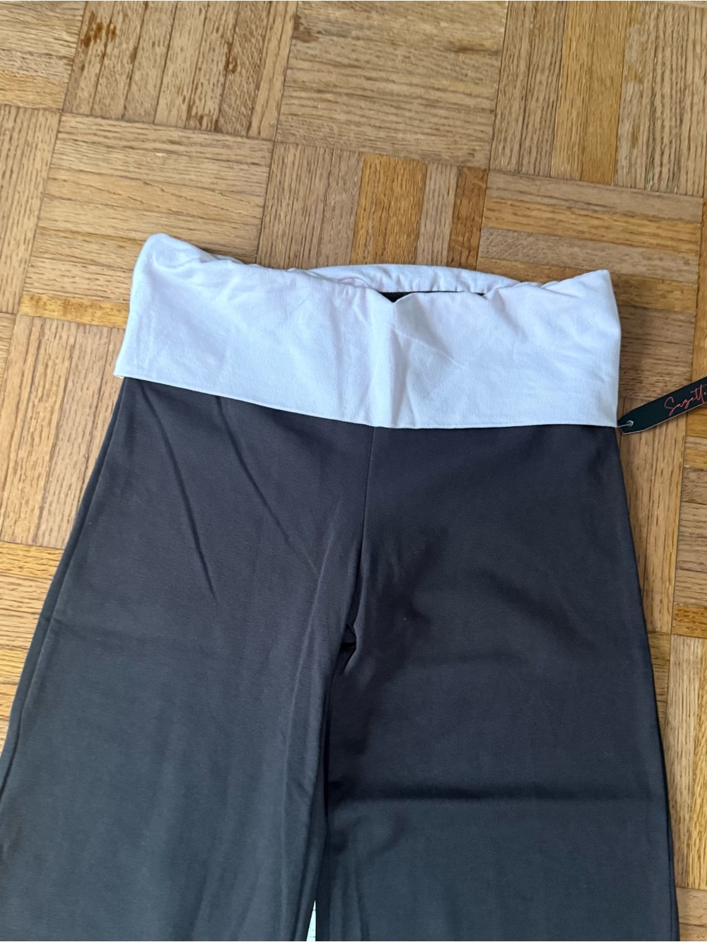 Fold-Over Waist Flare Yoga Pants - Picture 2 of 4